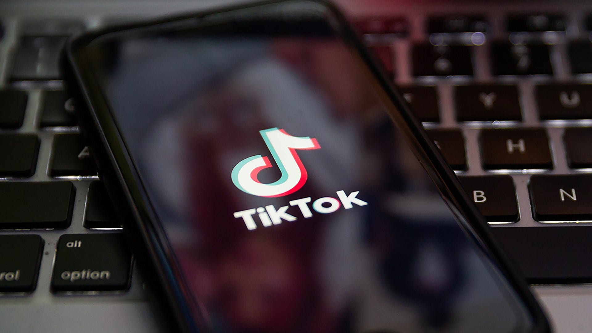 Where To Buy Tiktok Views? post thumbnail image