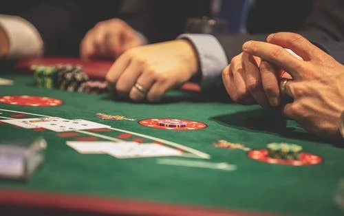 Live the experience of playing in the online casino and enjoy all its advantages post thumbnail image